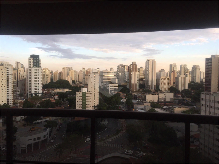 Foto REO663327