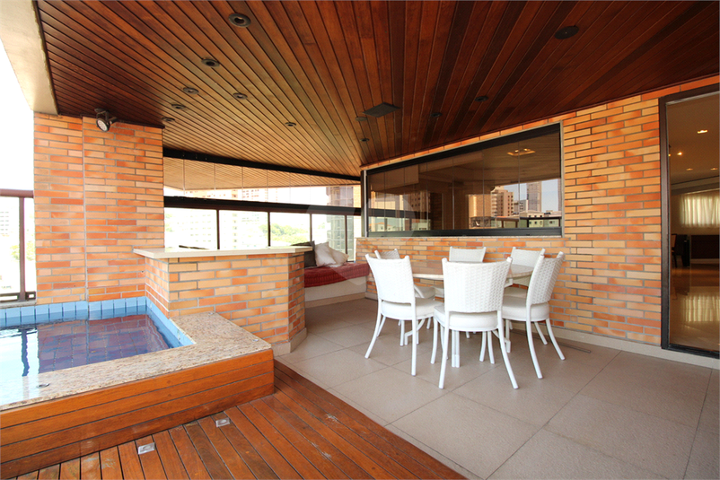 Foto REO665812