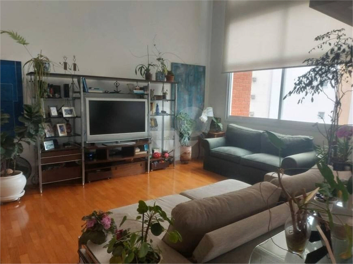 Venda Duplex São Paulo Cerqueira César REO666181 47