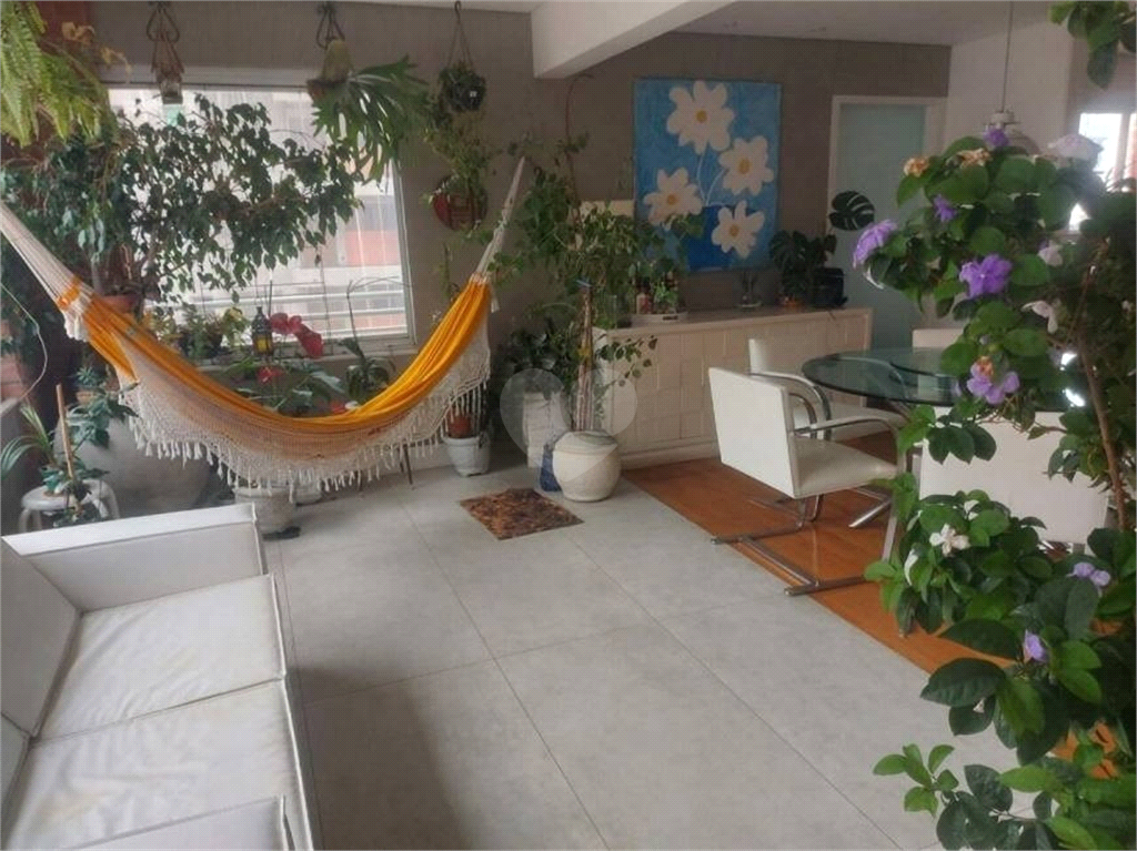 Venda Duplex São Paulo Cerqueira César REO666181 44