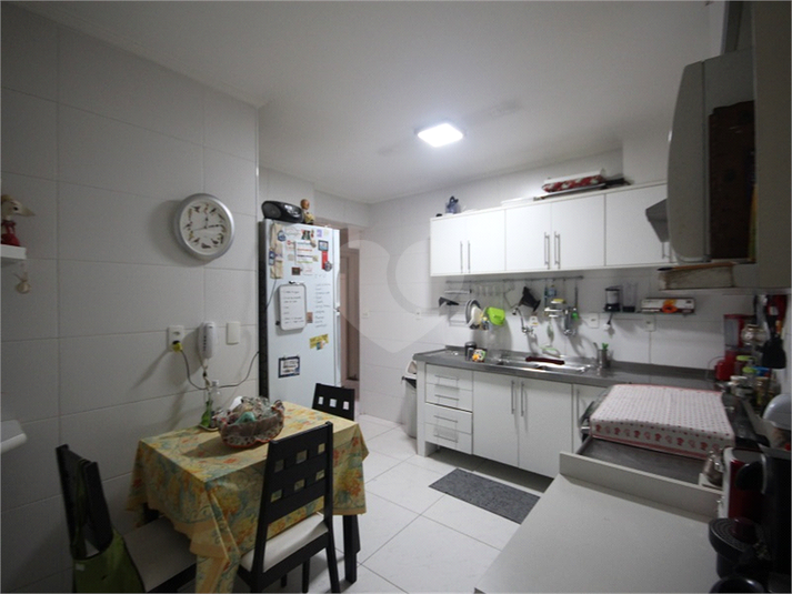 Foto REO67004