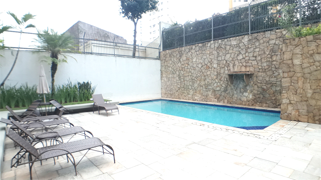 Venda Apartamento São Paulo Santana REO673927 45