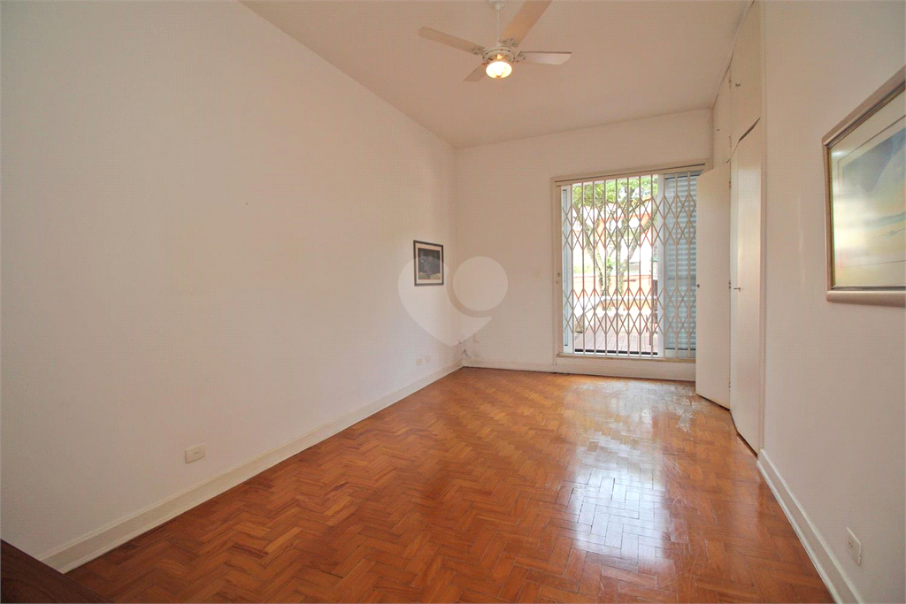 Venda Casa São Paulo Pacaembu REO676391 17