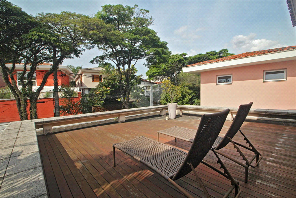 Venda Casa São Paulo Pacaembu REO676391 46