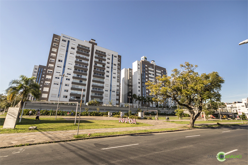 Venda Apartamento Porto Alegre Menino Deus REO680337 81