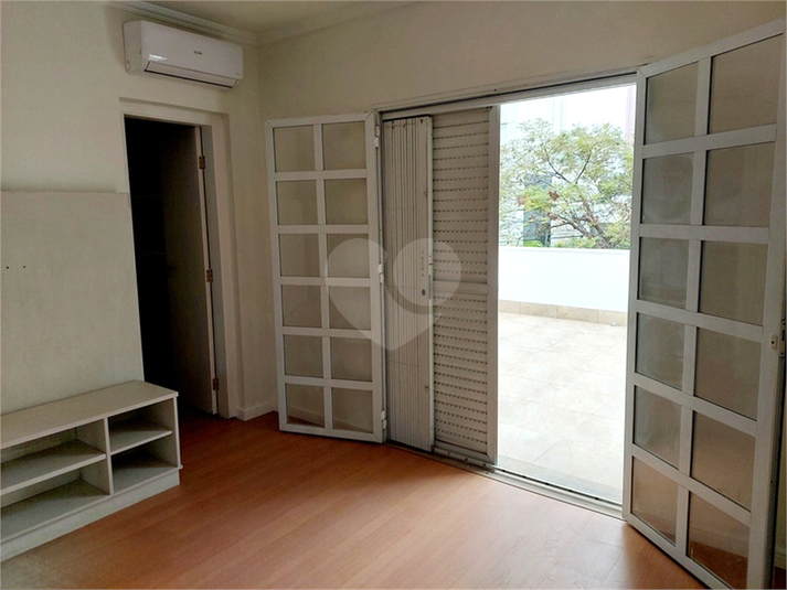 Foto REO680698