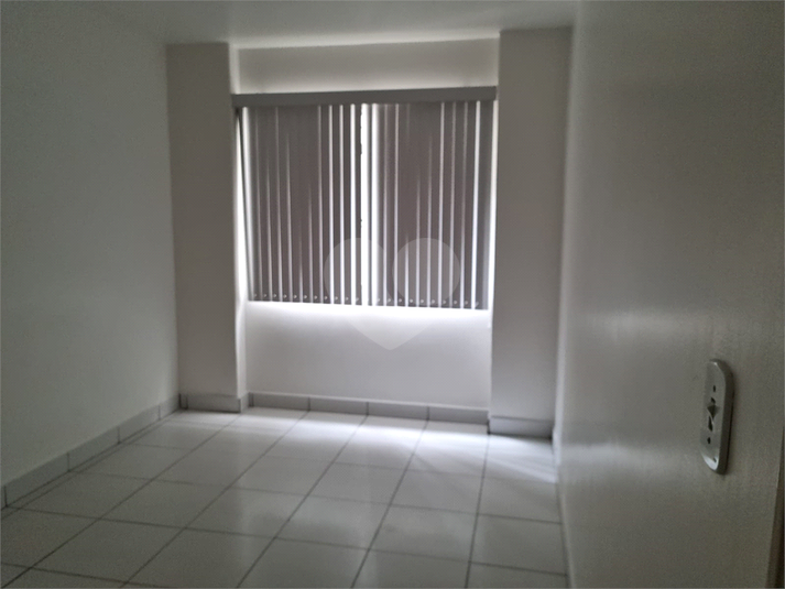 Venda Apartamento São Paulo Bela Vista REO682154 5