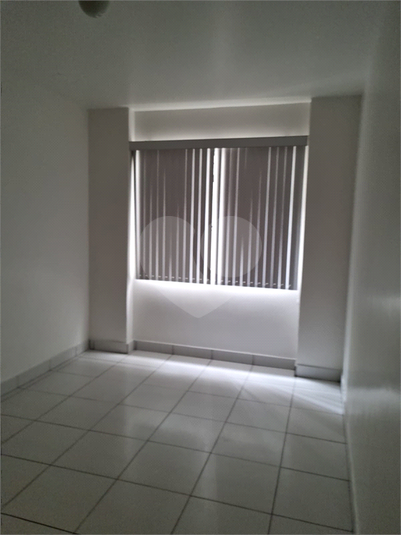 Venda Apartamento São Paulo Bela Vista REO682154 4