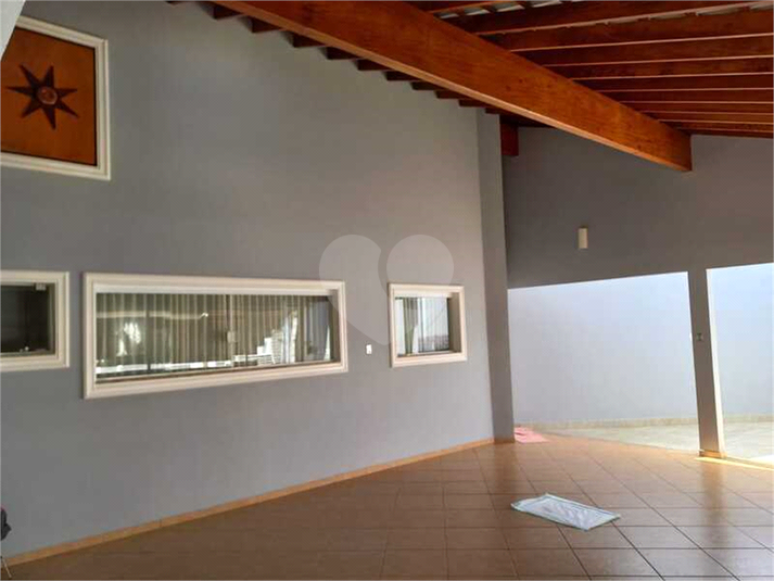 Foto REO682173