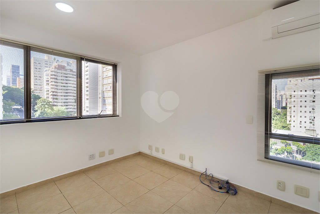 Venda Salas São Paulo Jardim Paulista REO682589 10