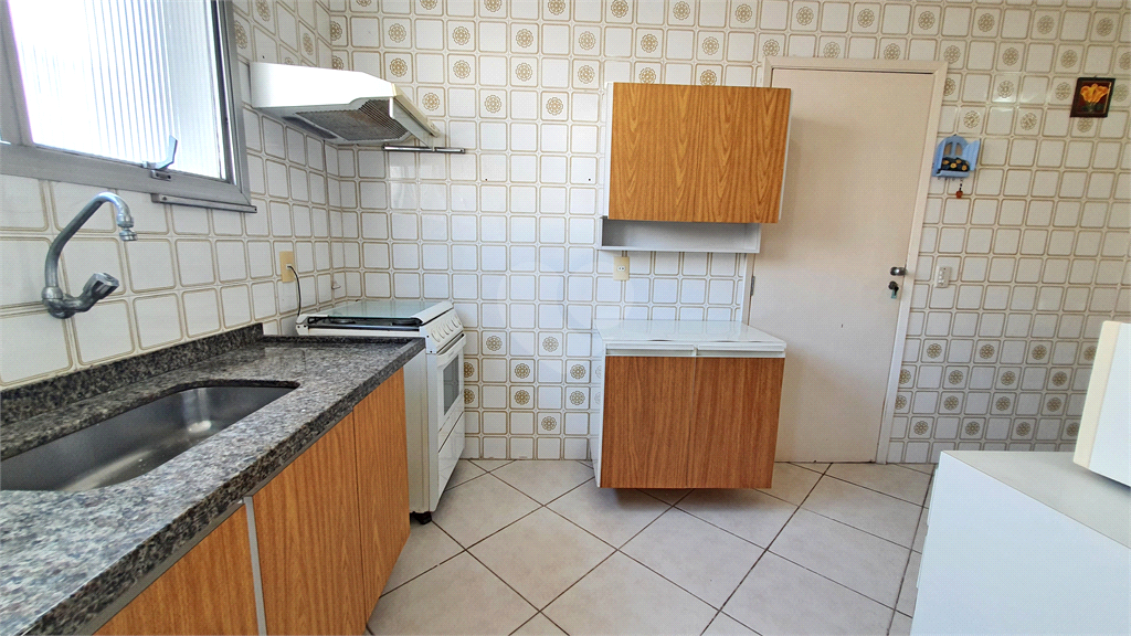 Venda Apartamento Guarujá Pitangueiras REO683700 21