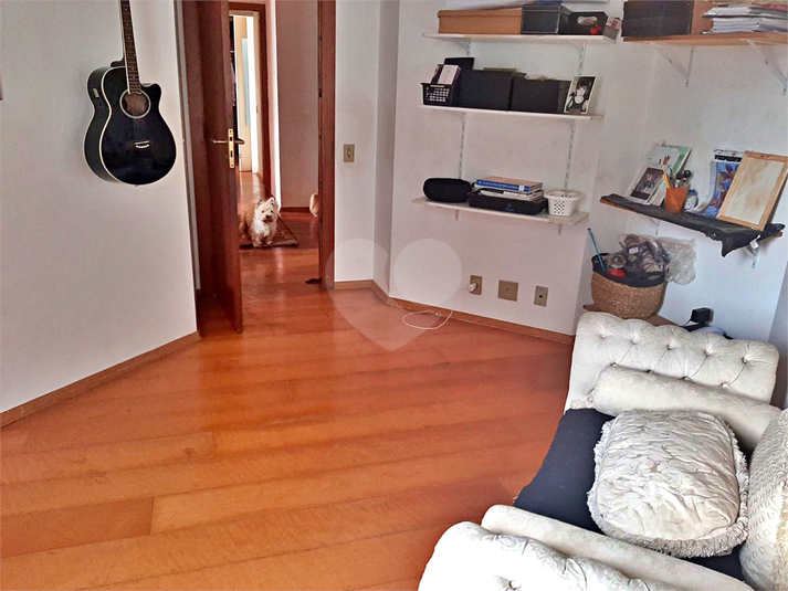 Foto REO685138