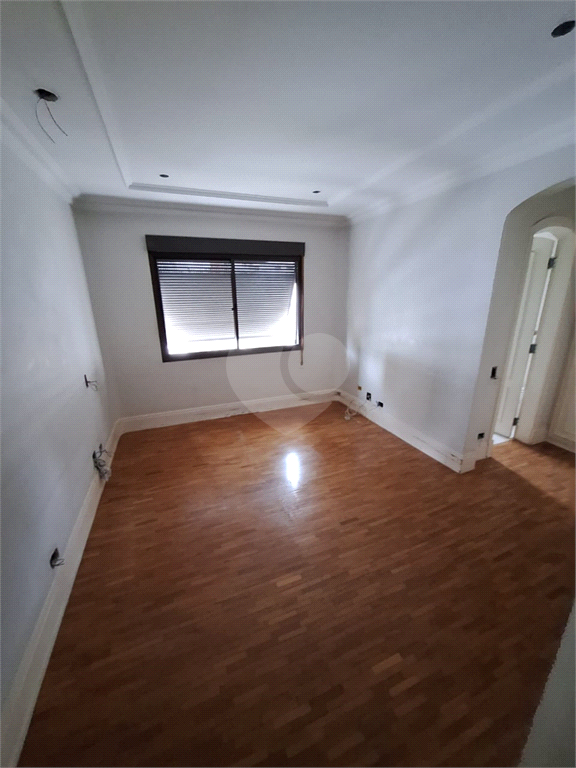 Venda Apartamento São Paulo Real Parque REO685395 13