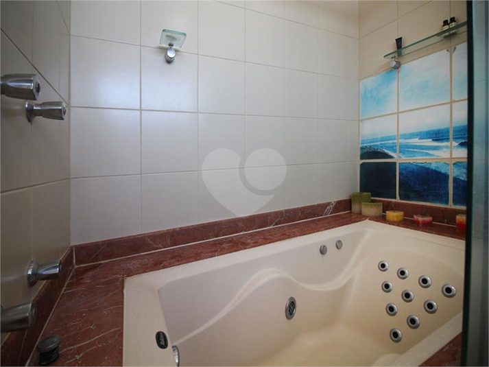 Foto REO686126
