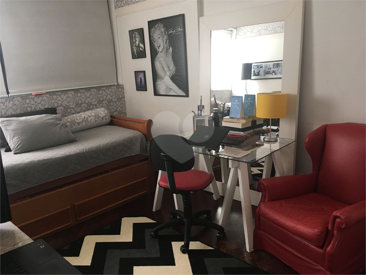 Foto REO686126