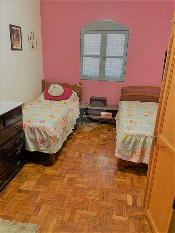 Foto REO686147