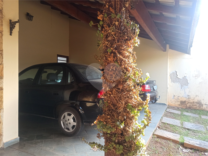 Foto REO686620