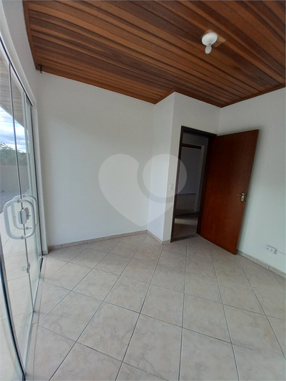 Foto REO686948