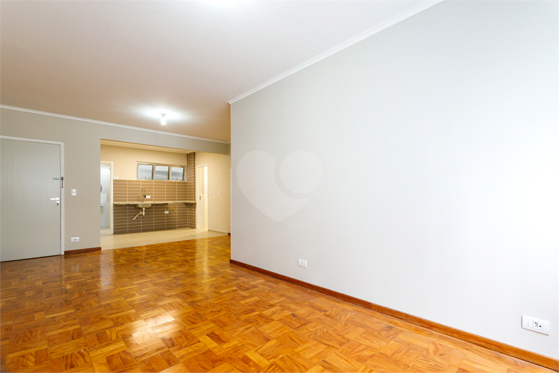 Foto REO686972