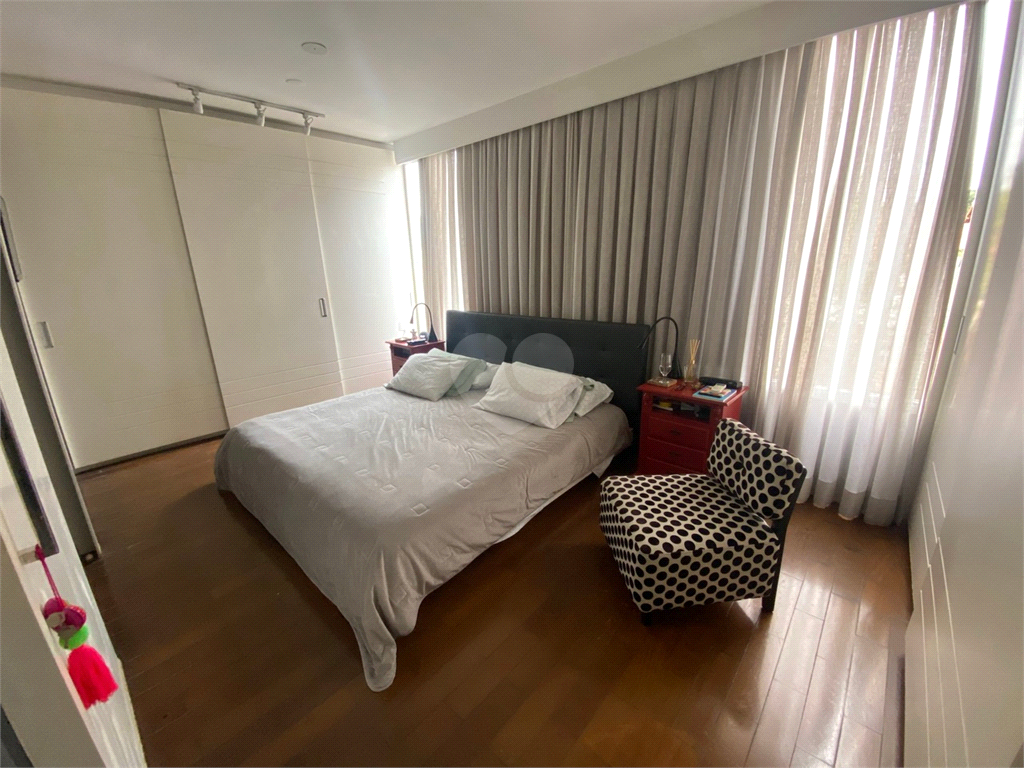 Venda Condomínio São Paulo Vila Romana REO687230 10