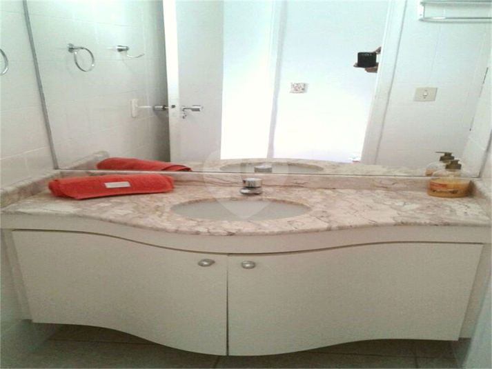 Foto REO688260