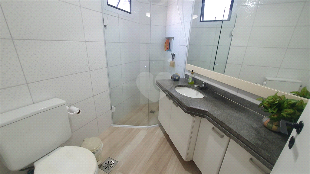 Venda Apartamento Guarujá Pitangueiras REO688456 10