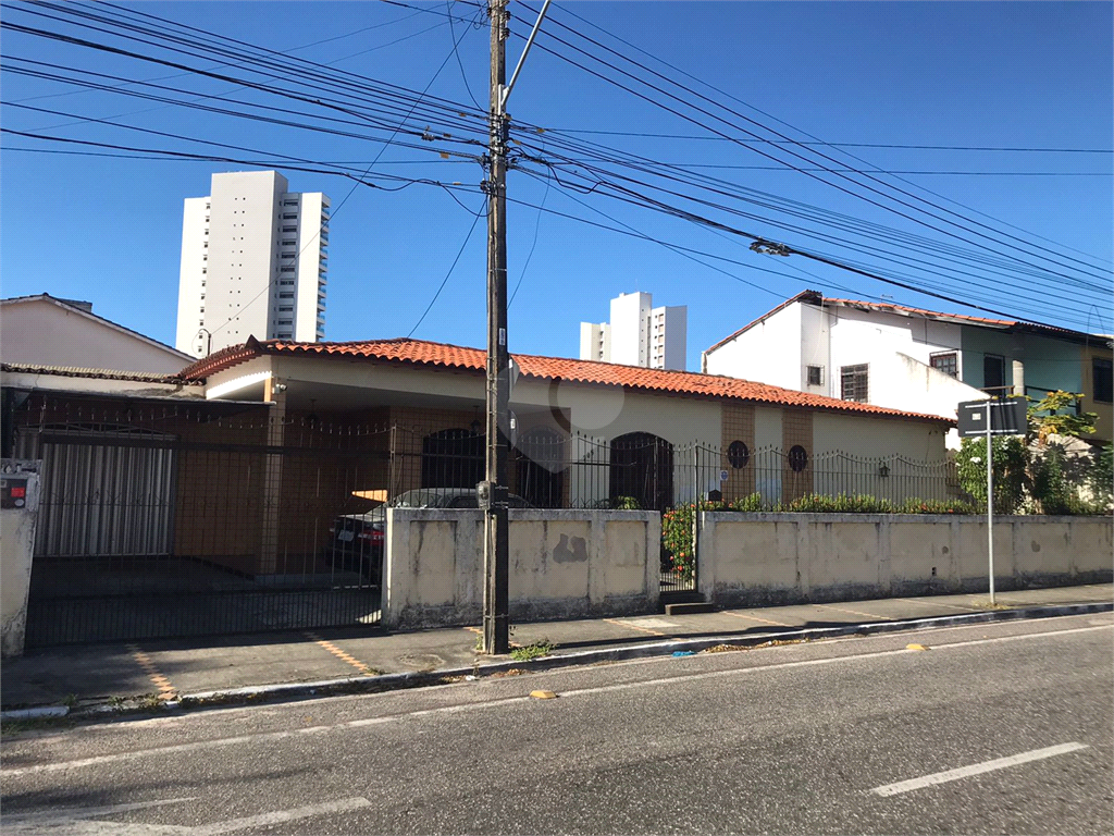 Venda Casa Fortaleza Joaquim Távora REO689094 1