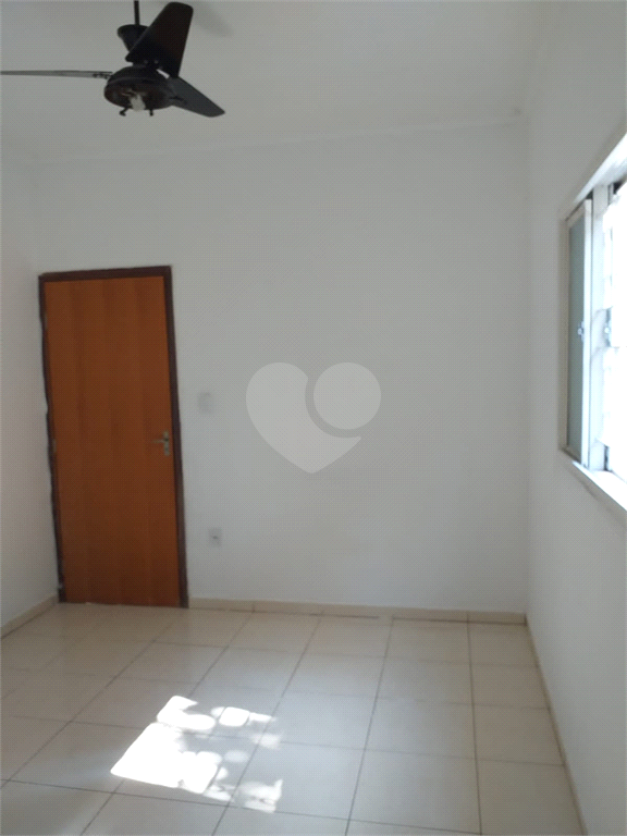 Venda Casa Araraquara Jardim Universal REO690304 11