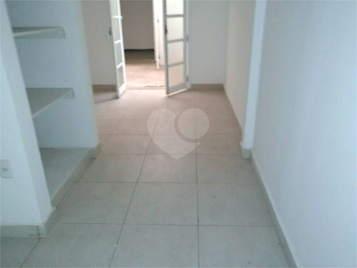 Foto REO693004