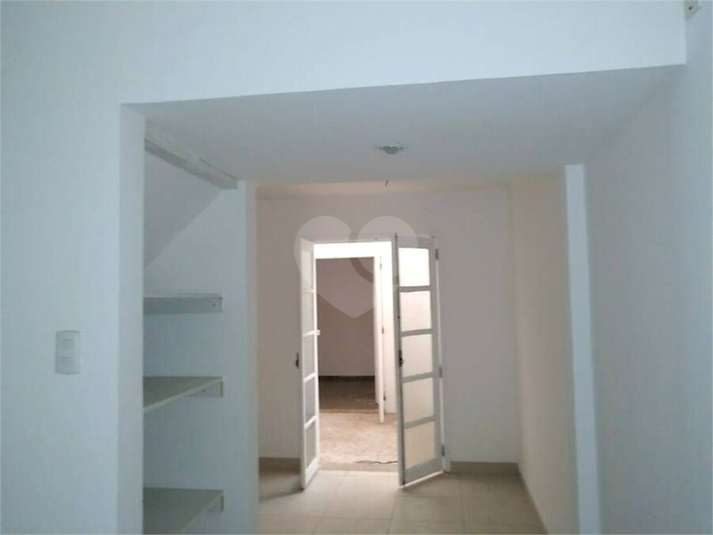 Foto REO693004