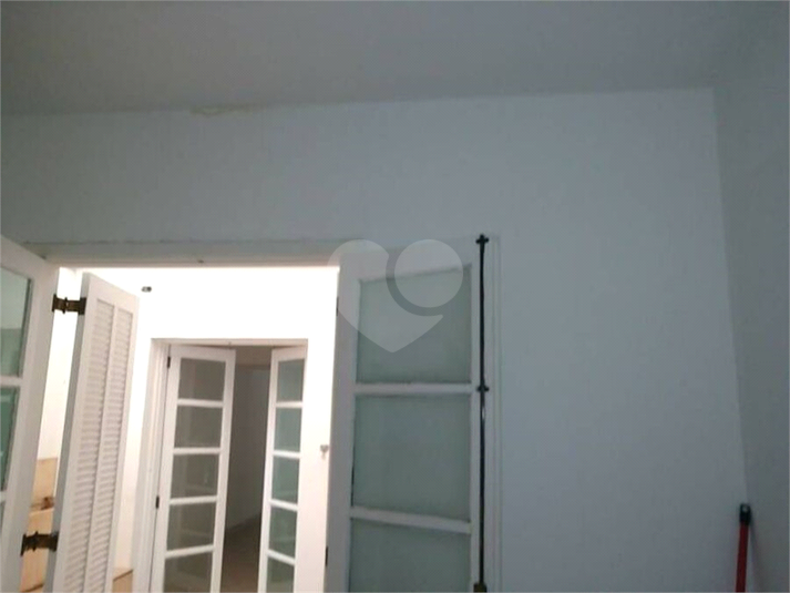 Foto REO693004