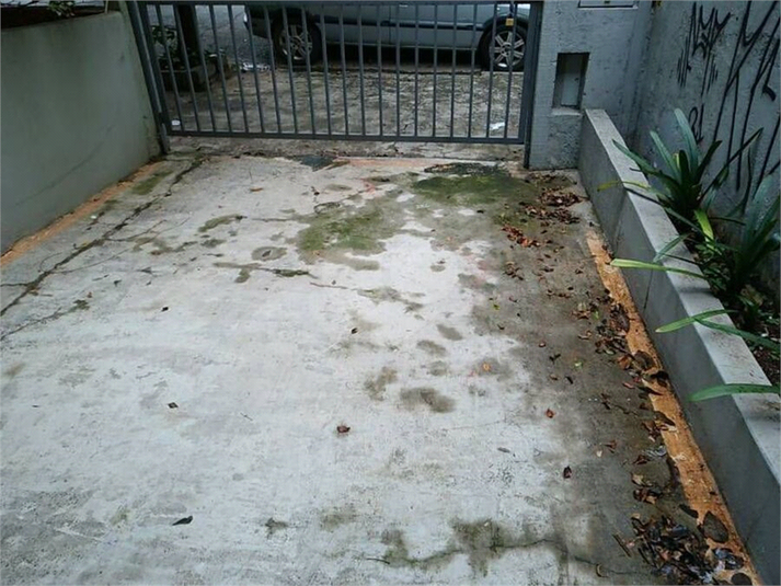 Foto REO693004