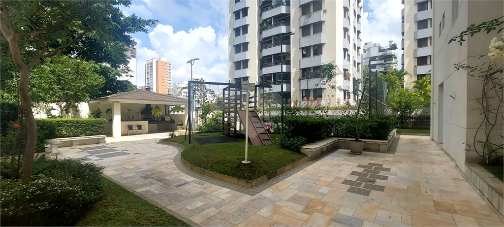 Venda Apartamento São Paulo Real Parque REO693338 24