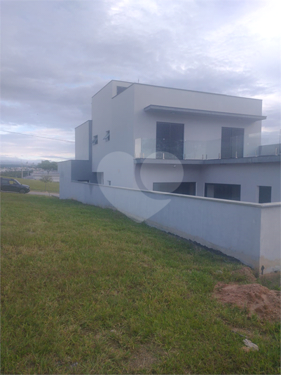 Foto REO693602