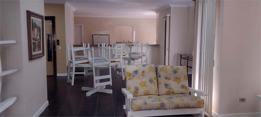 Foto REO695166