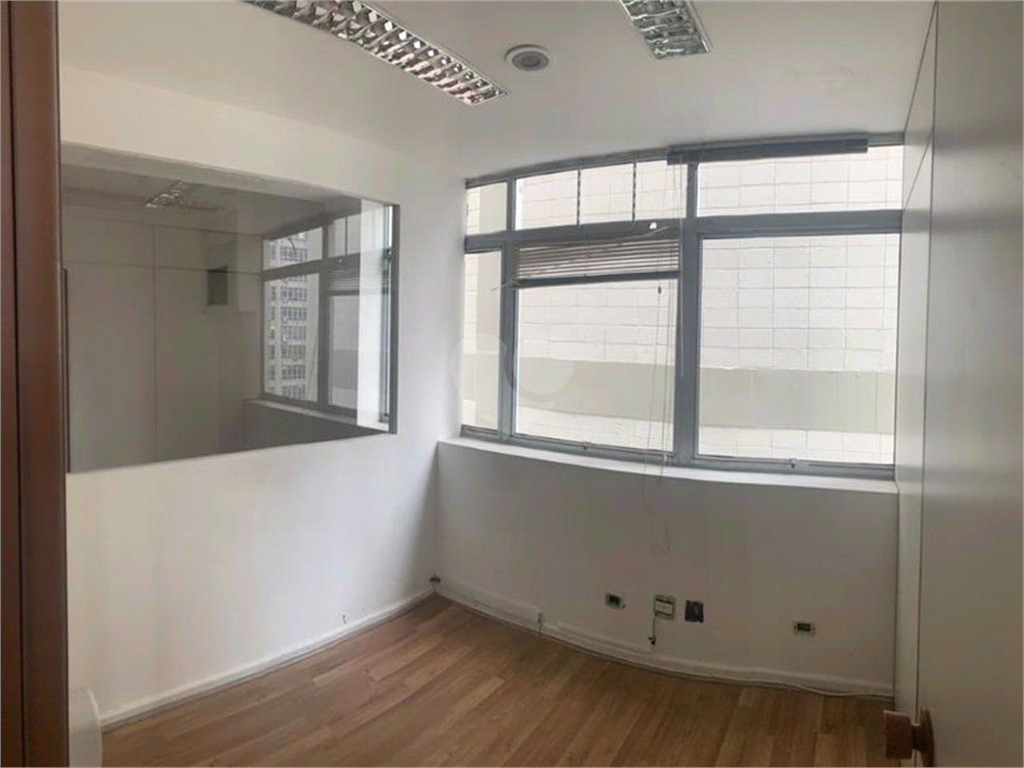 Venda Salas São Paulo Jardim Paulistano REO695588 4