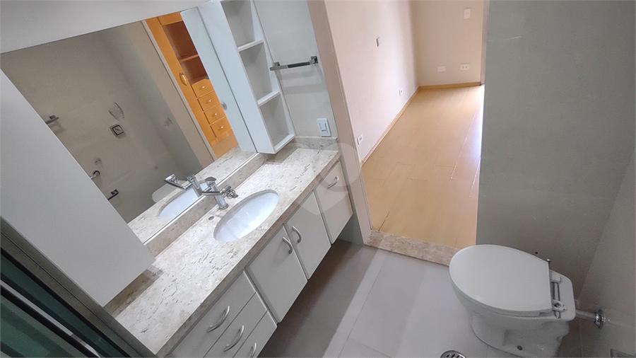 Venda Apartamento São Paulo Santana REO696215 36