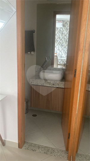 Foto REO696430