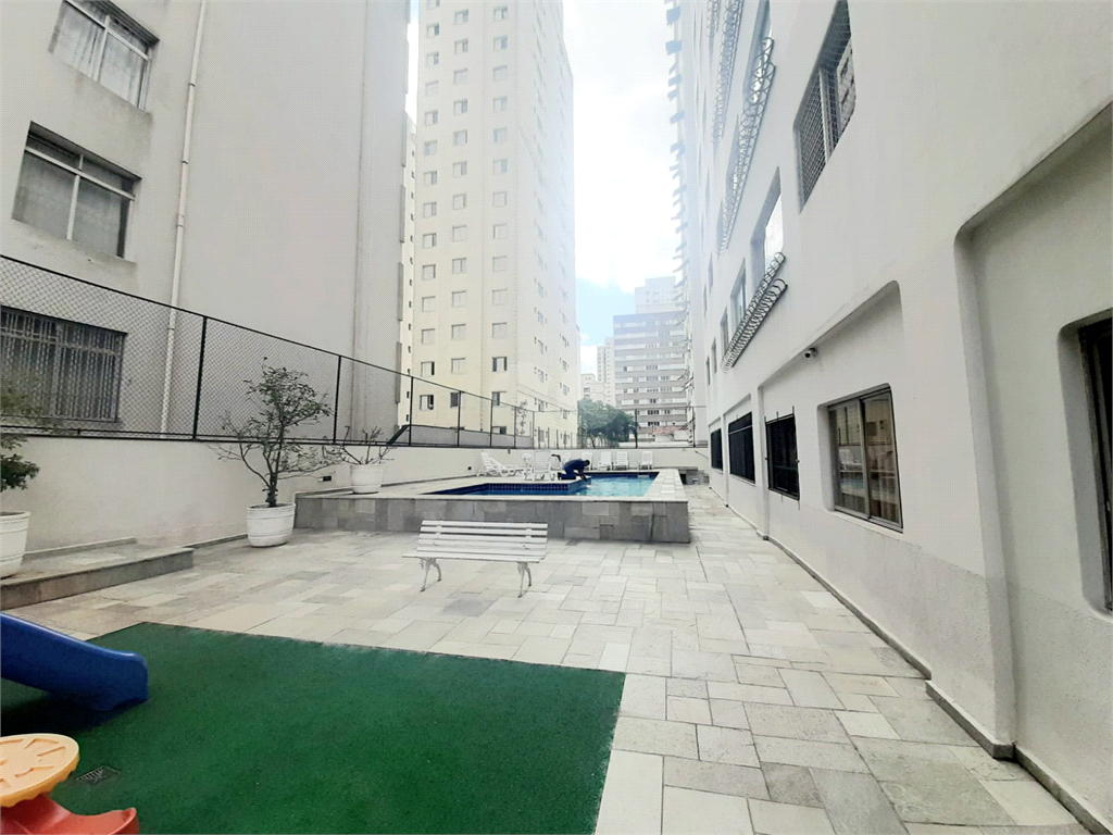 Venda Apartamento São Paulo Moema REO696856 40