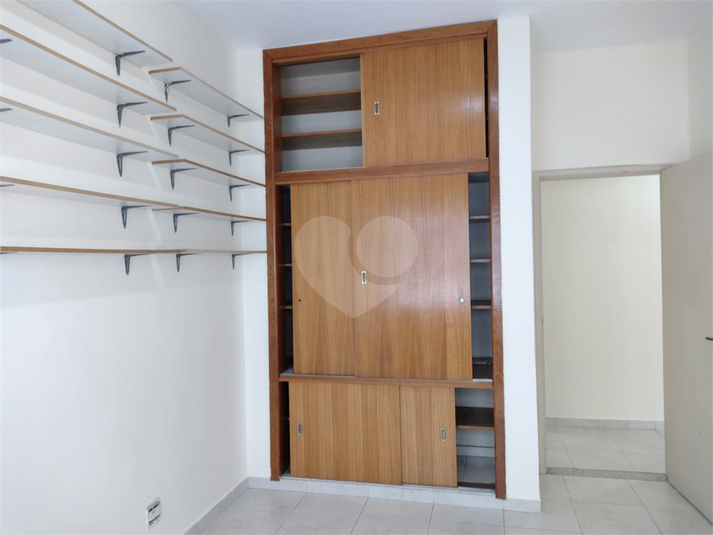 Venda Apartamento São Paulo República REO697811 12