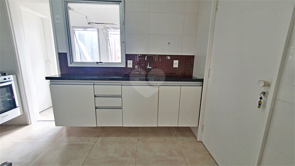 Venda Apartamento Guarujá Pitangueiras REO698146 18