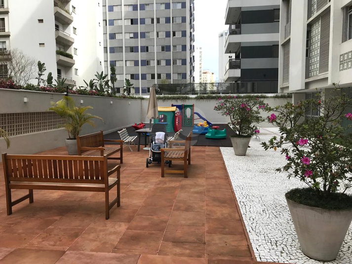 Foto REO700282