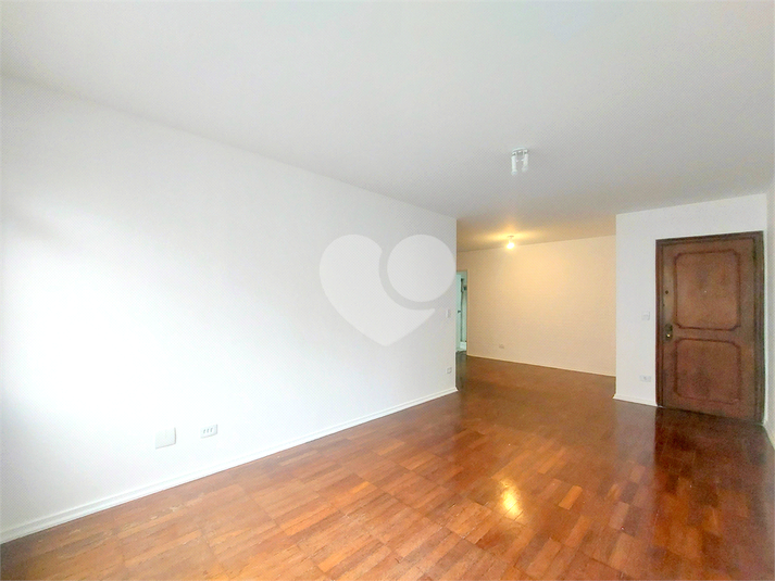Foto REO700282