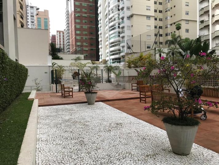 Foto REO700282