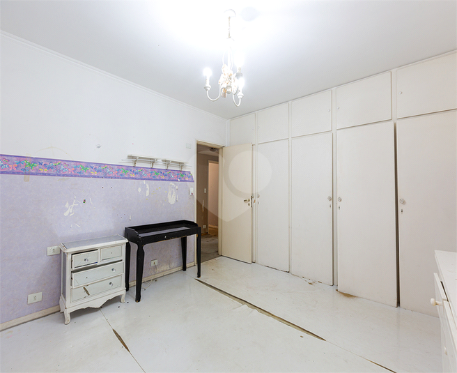 Foto REO701182
