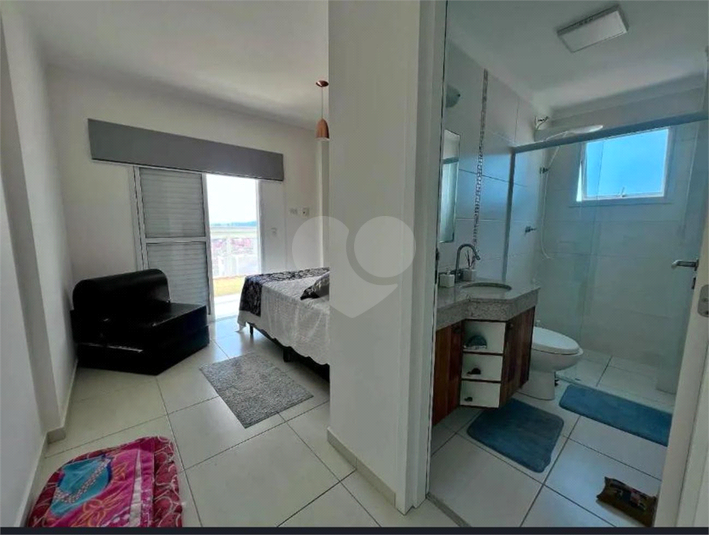 Foto REO702738