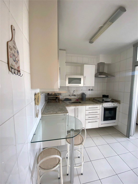 Venda Apartamento São Paulo Santana REO706021 17