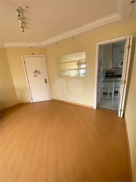 Venda Apartamento São Paulo Santana REO706021 4