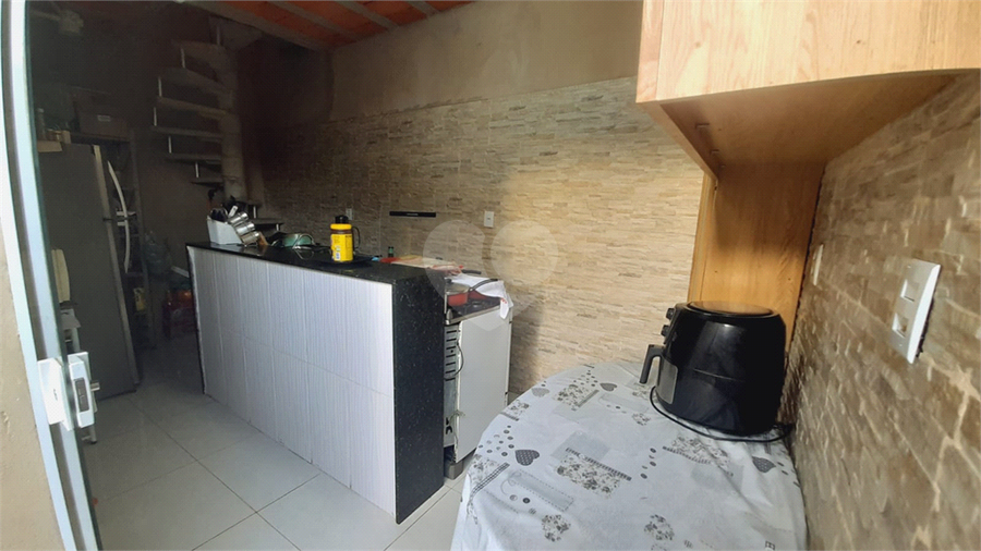 Cozinha fundos ( em cima tem o quarto sobrado)
