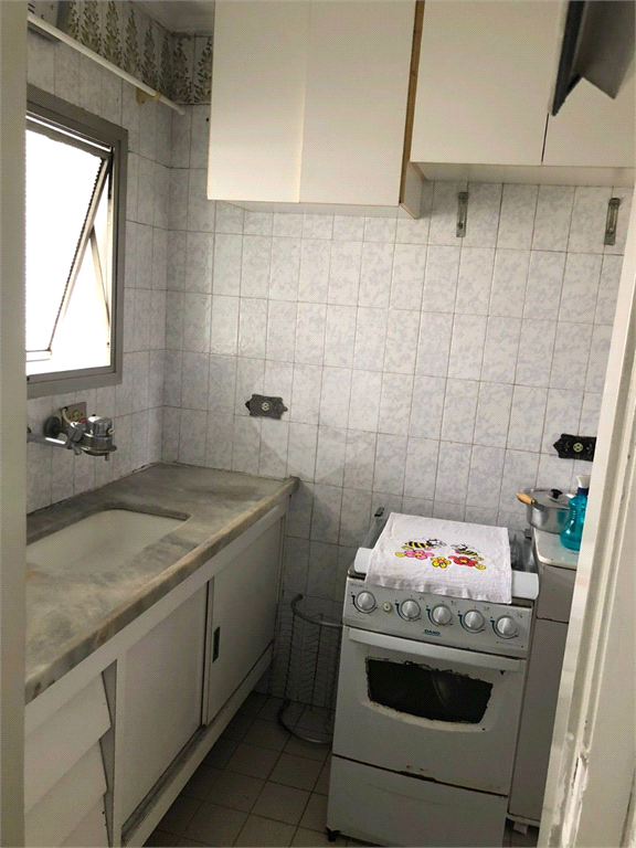 Venda Apartamento São Paulo Liberdade REO708135 12